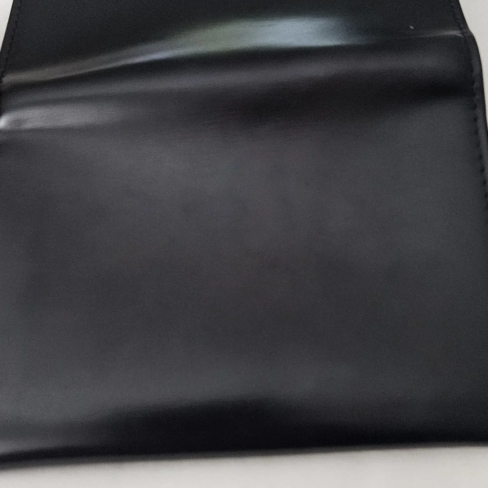 New Cartier Black Leather Wallet /Card Case COA  L3000132 Unisex